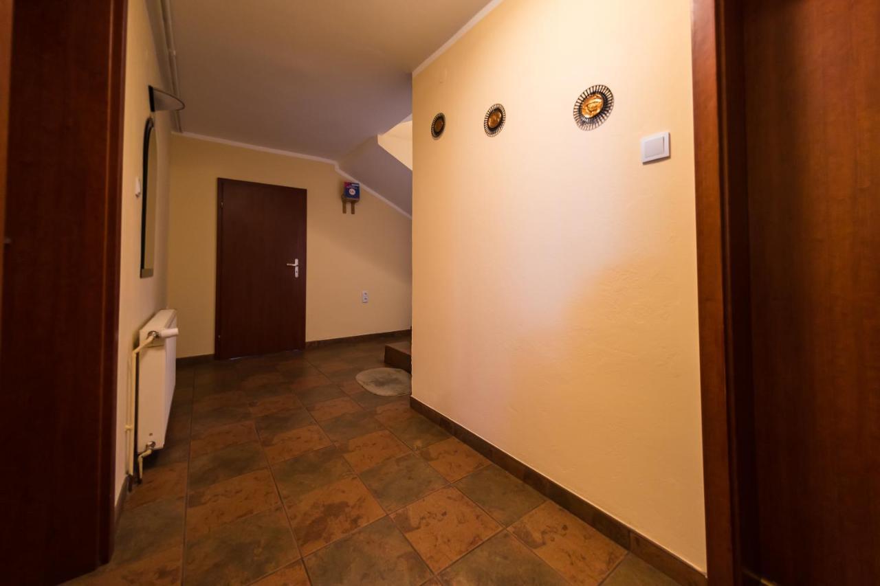 Willa Przy Deptaku Appartamento Szczyrk Esterno foto